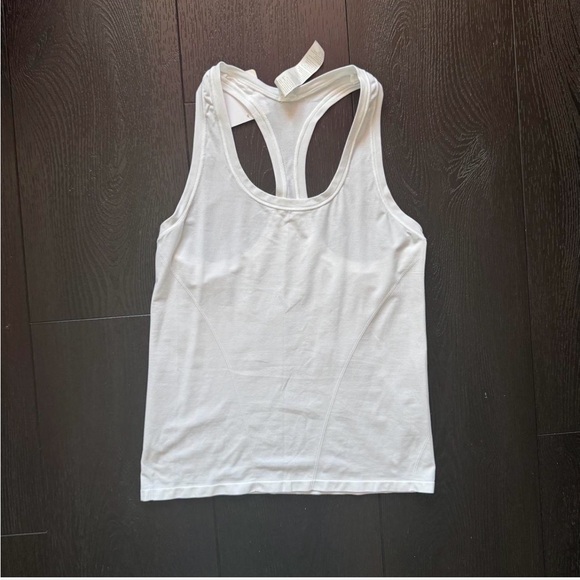 Fabletics White Racerback Tank Top - Picture 1 of 5